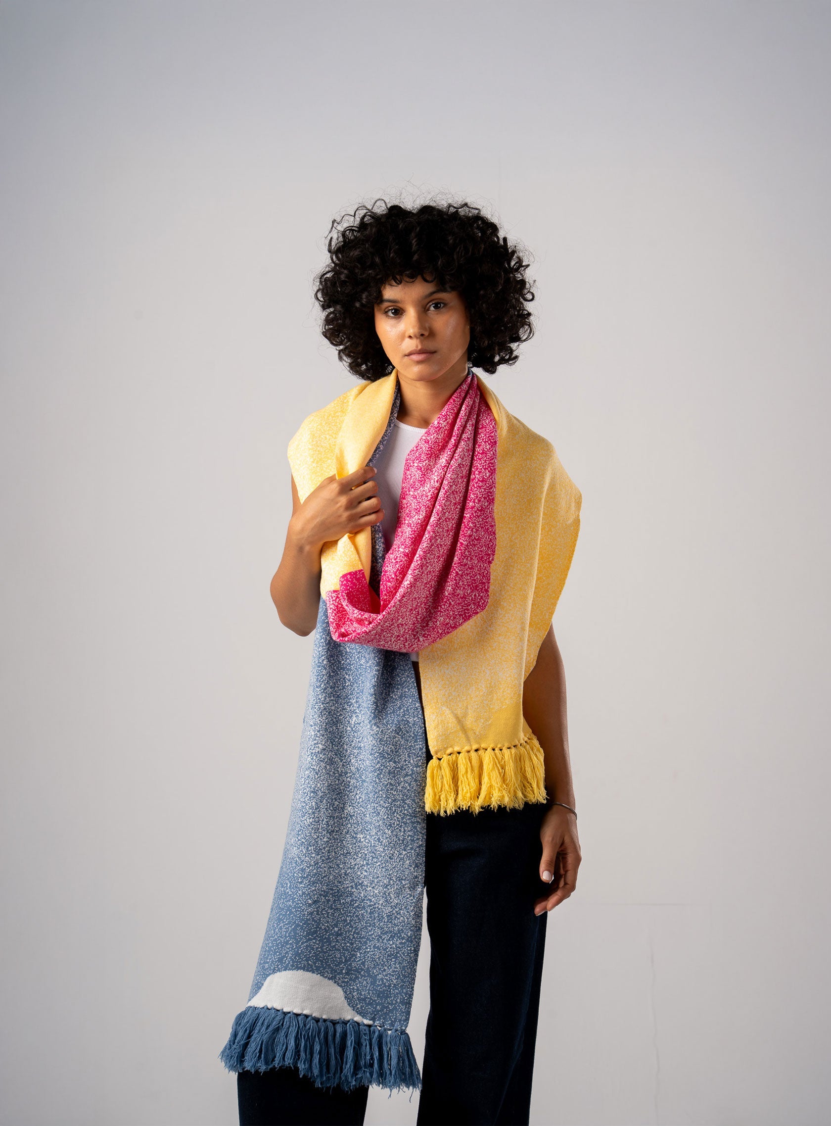 WOMEN - SCARVES